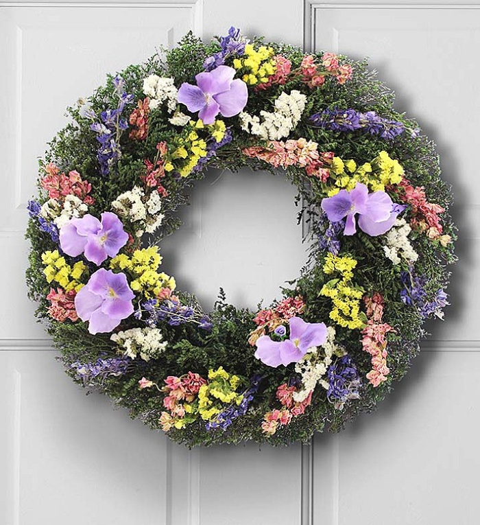 Preserved Pansy Wreath - 16\"