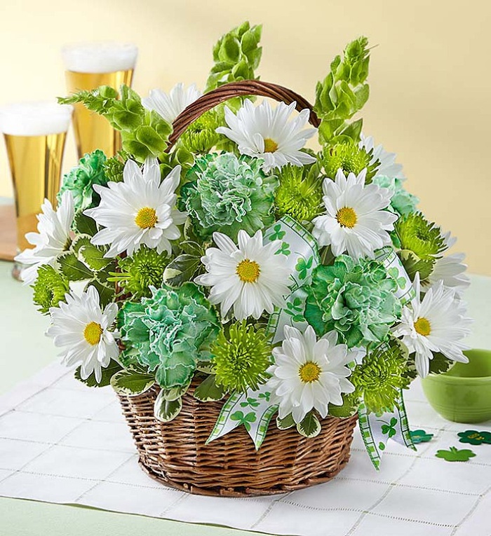 St. Patrick\'s Day Flower Basket